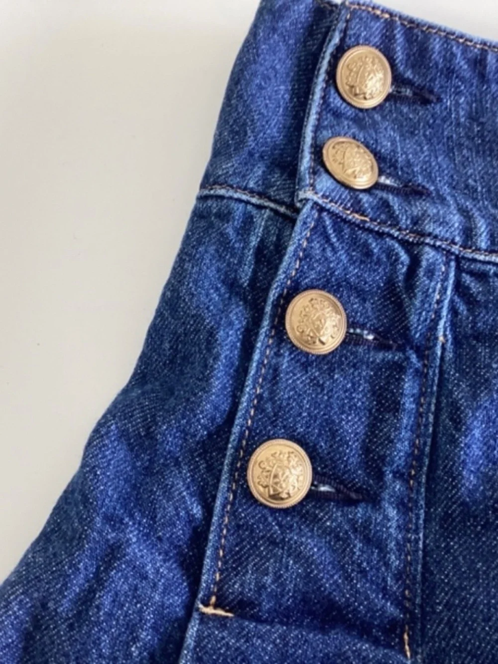 Alice + Olivia Denim Back To School Pleated Mini Skirt